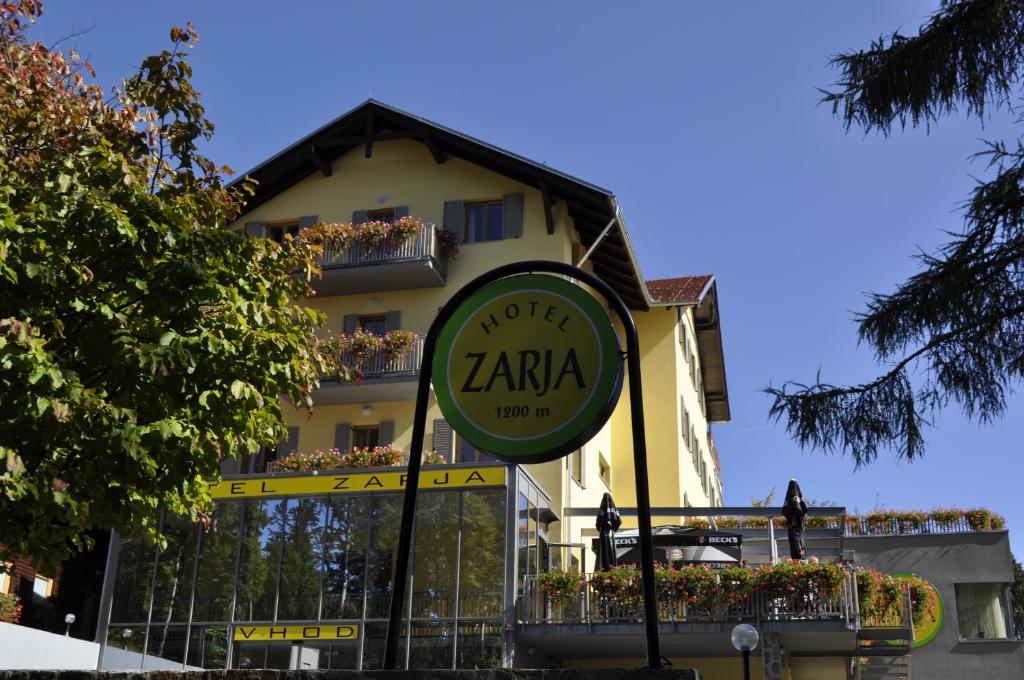 Hotel Zarja ฮอชโกโปโอเรีย ภายนอก รูปภาพ